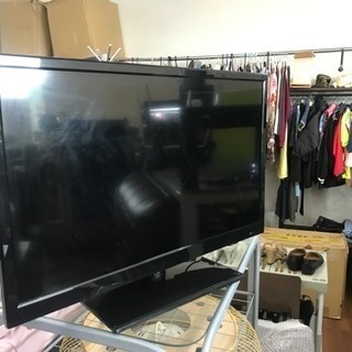 【特価】28型　液晶テレビ　16年製　LEDバックライト搭載　中...