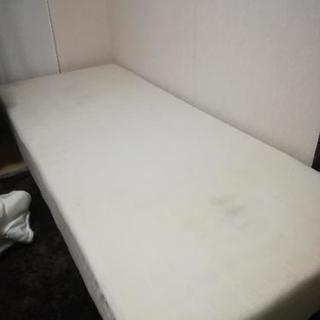 ★無料★☆セミシングルベッド☆譲ります