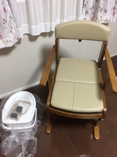 価格下げました！「ポータブル家具調トイレ」介護トイレ