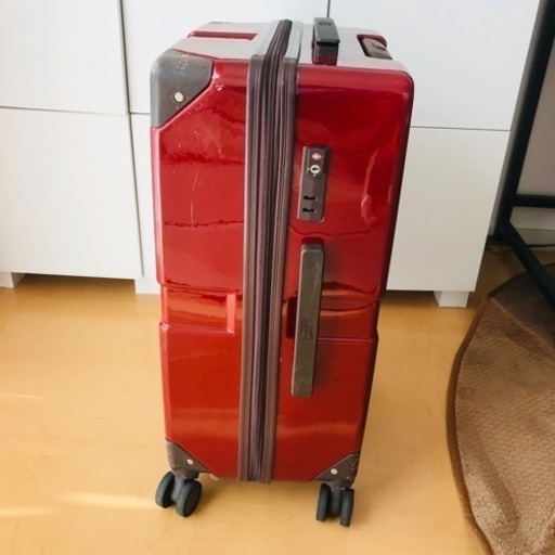 キャリーバッグ