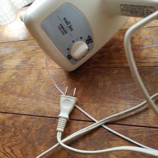 壁掛け扇風機の画像