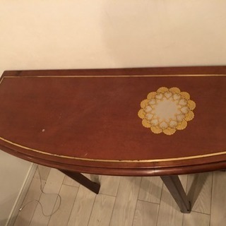 サイドテーブルの画像