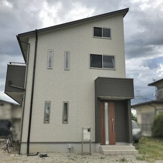 格安物件　一軒屋　庭付き　駐車場付き　加古川市東神吉町天下原　一...