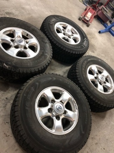 純正アルミ付き スタッドレスタイヤ ランクル ランドクルーザー 100