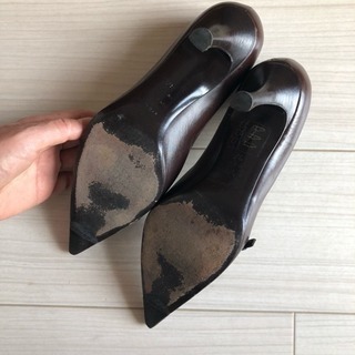 セルジオロッシのパンプス サイズ37 こげ茶の画像