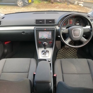アウディ A4 2.0SE HDDナビ 車検付きの画像