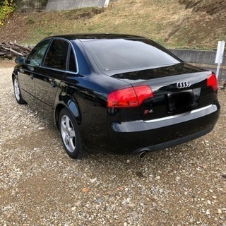 アウディ A4 2.0SE HDDナビ 車検付きの画像