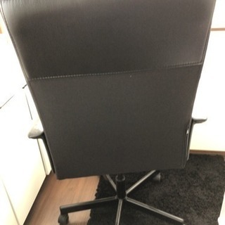 IKEA 椅子 革張りの画像