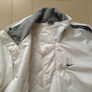 ナイキ  ジャンパー men's Sサイズ ホワイトの画像