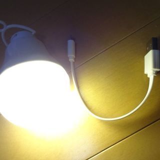充電式 LED バッテリーライト 電球型 吊り下げ式ランタン キ...