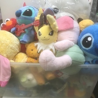ディズニー多めぬいぐるみ販売してます！
