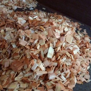 「杉ウッドチップ」　1トンバッグに大量！（配送可）の画像