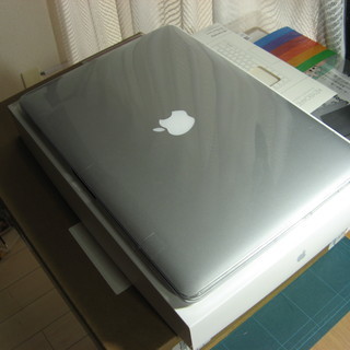 2015 MID 15.4インチMacBook Pro 2.2GHzクアッドコア i7 Retina 16g RAM 256gb [整備済製品]