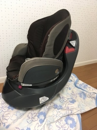アップリカ チャイルドシート フラディア
