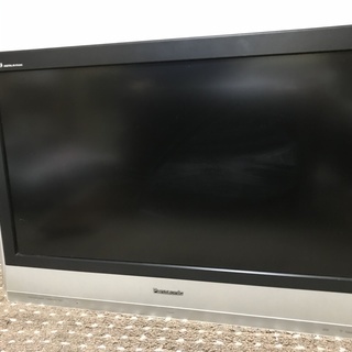 Panasonic / 32インチ / 液晶テレビ / 壁掛け使用