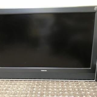 TOSHIBA / 32インチ / 液晶カラーテレビ / 壁掛け使用