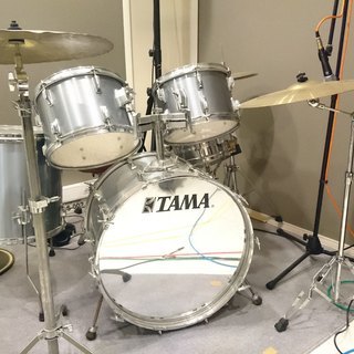 TAMA ドラムセット（練習用消音パッド付き）