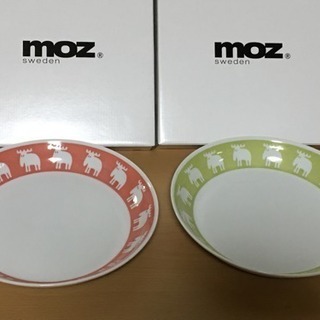 moz  sweden の可愛いトナカイさんのペアお皿