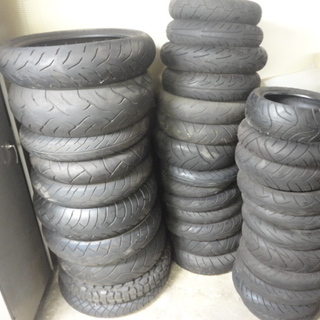 バイク　各種中古タイヤ　０円～　大量に有りの画像