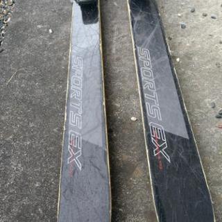 スキー板+ストックセットの画像