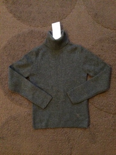 未使用 130 セリーヌ カシミヤタートルネックセーター