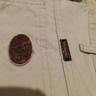 ジーパンとチノパン計二本とｵﾏｹ ﾃｨﾝﾊﾞｰﾗﾝﾄﾞの画像
