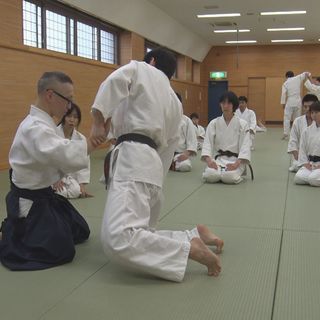 合気道隼　【土曜日】 ◇未経験者、体力に自信の無い方、性別、年齢問わず、どなたでも丁寧にご指導いたします。の画像