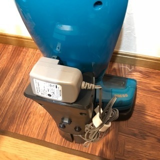 未使用◎充電式サイクロン掃除機の画像