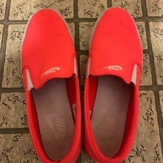 NIKE スリッポン ナイキ オレンジ 中古 値下げしまし…