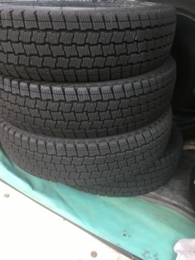 145/80R12 グッドイヤースタッドレス 4本