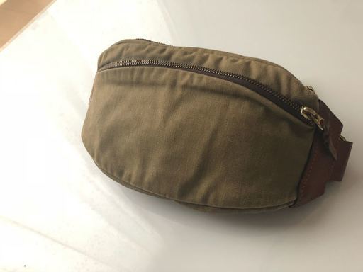 Paquet ボディバッグ