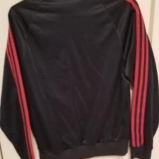 adidas社ジャージの画像