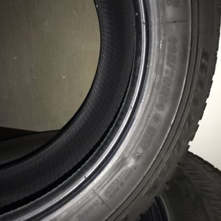 [バリ溝] 2015年製造 BLIZZAK 165/70R14 スタッドレスタイヤの画像