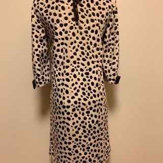 ストロベリーフィールズ ワンピースの画像