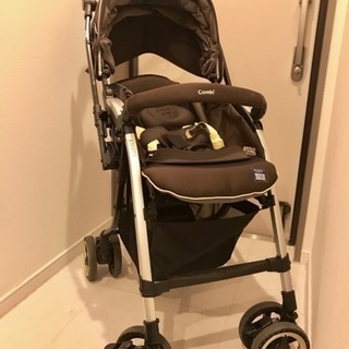 【値下げしました】コンビ ベビーカー【ネムリエ オート4キャス UE-720】の画像