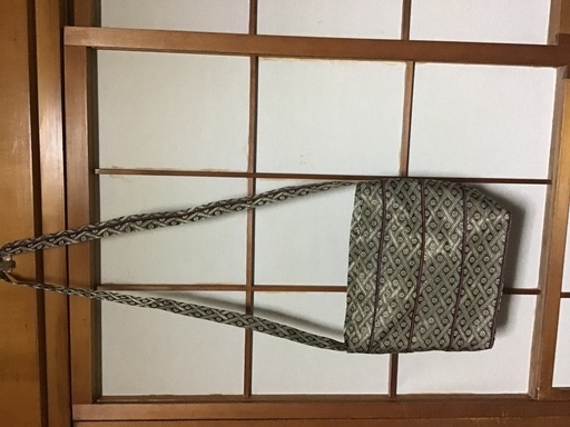手作り  畳の縁の斜め掛けバッグ