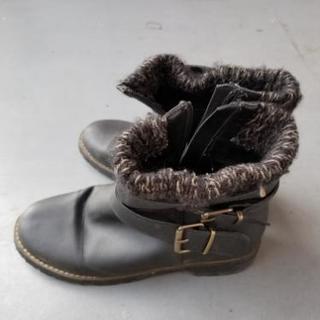 ウィンターセール！レディースブーツ　足首あったかダフネ23.5の画像