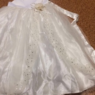 値下げ‼︎120～130★白フォーマルドレス★パニエ付きの画像