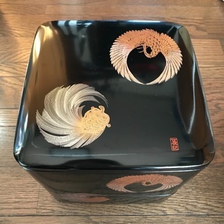 【超美品】漆塗り 三段重 重箱 お重 おせち料理などに！の画像