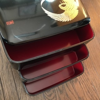 【超美品】漆塗り 三段重 重箱 お重 おせち料理などに！の画像