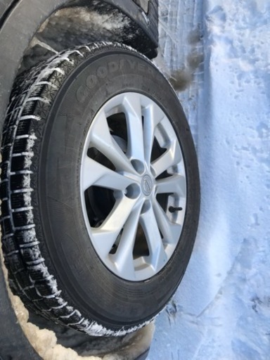 スタッドレスタイヤ