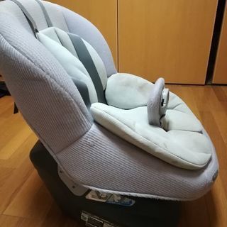 [COMBI製]チャイルドシート