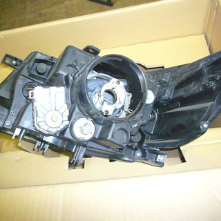 マツダ ＡＺワゴン ６６０　運転席側ライトの画像