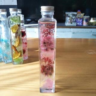 お花がギッシリのハーバリウム