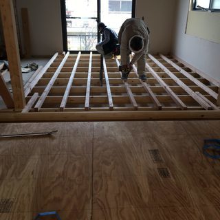 【未経験者可20～30代社員募集：保険･年金・社宅・車用車貸与】リフォーム業・賃貸内装建築全般 ！ 安心して仕事をしたい人。時代を生き抜くプロになる！！の画像