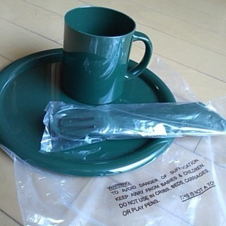プラスチック食器セット★グリーン新品