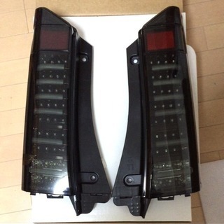 Nbox カスタム JF1 テールランプ