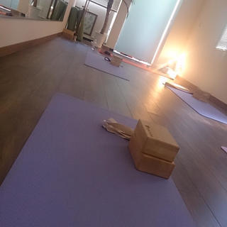 薬院・女性専用ヨガスタジオ【BodyMakeYogaStudioKARUNA】無料体験実施中の画像