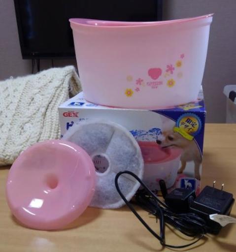 犬用　循環式給水器　ピュアクリスタル1,8㍑