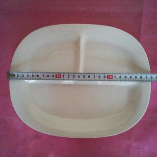 白いお皿　三枚の画像